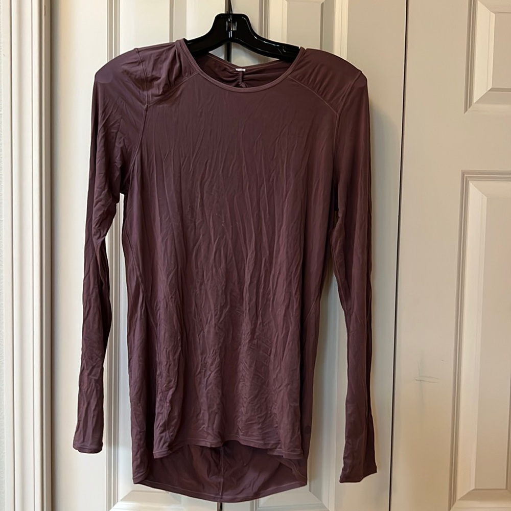 Lululemon open- back long sleeves top